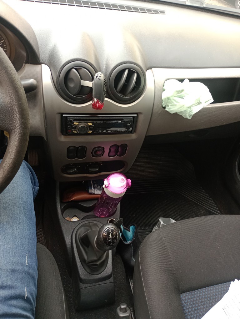 RENAULT SANDERO 1.0 AUTHENTIQUE 16V FLEX 4P MANUAL