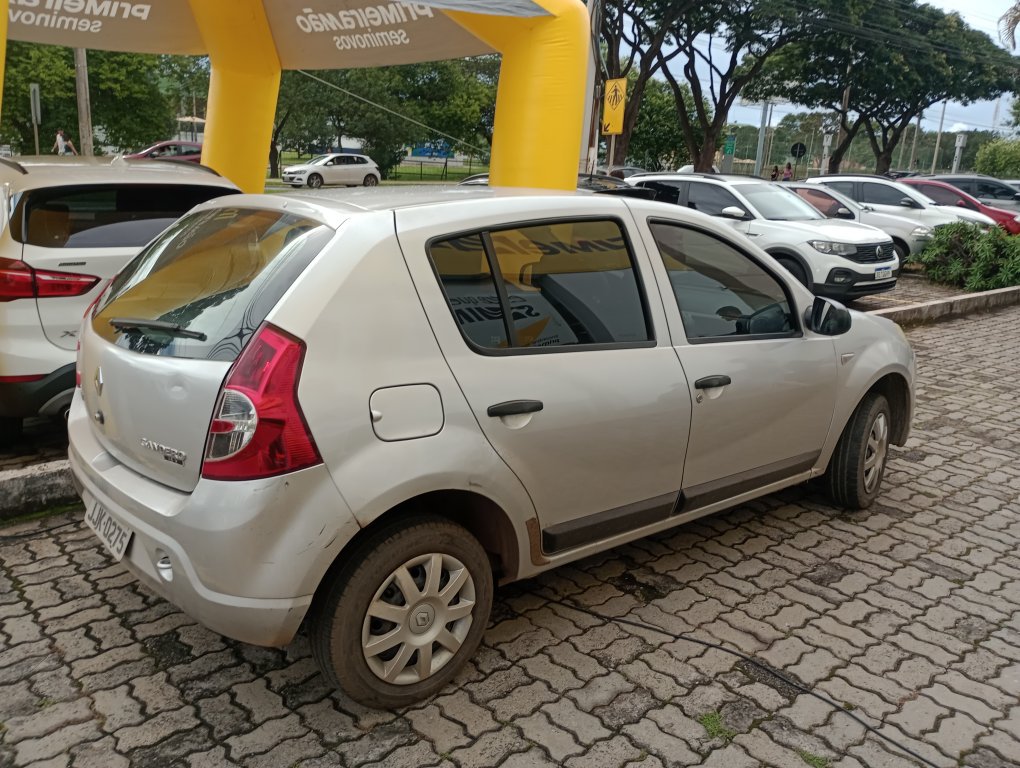RENAULT SANDERO 1.0 AUTHENTIQUE 16V FLEX 4P MANUAL