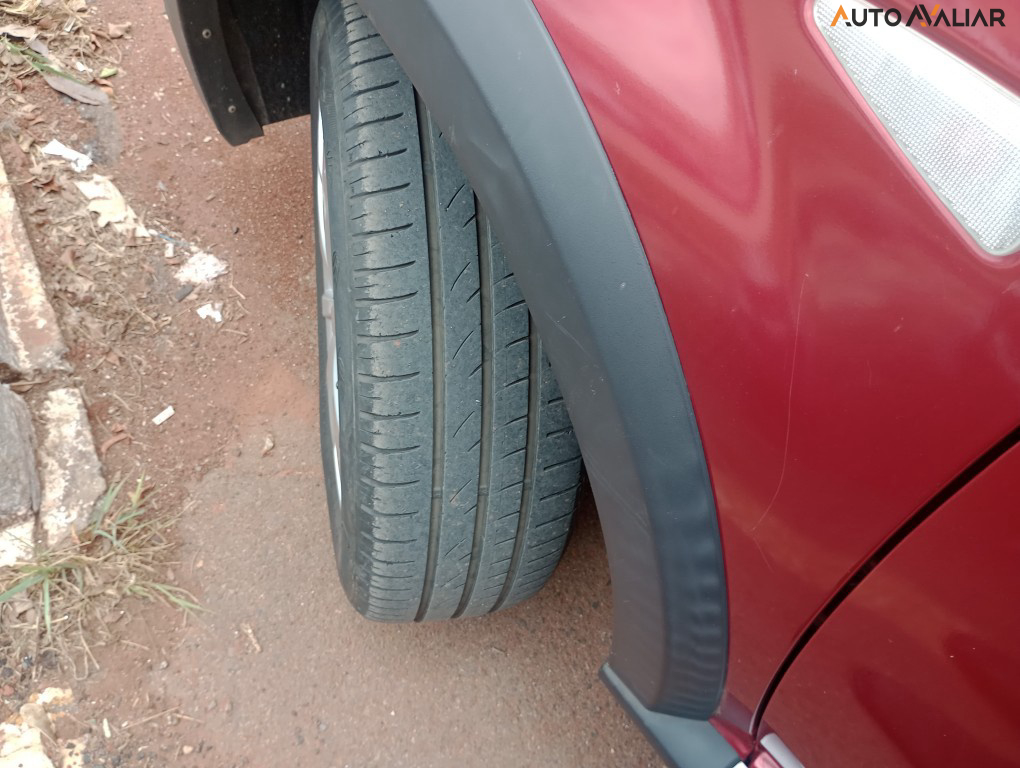 RENAULT SANDERO 1.6 STEPWAY 16V FLEX 4P AUTOMATICO