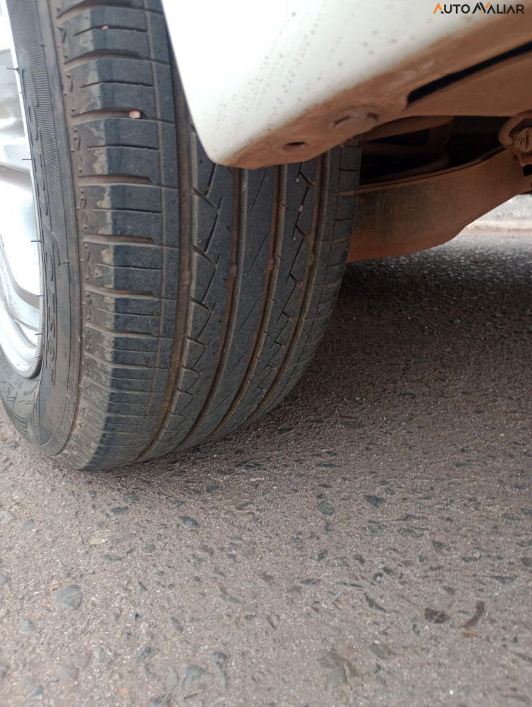 TOYOTA PRIUS 1.8 16V HIBRIDO 4P AUTOMATICO