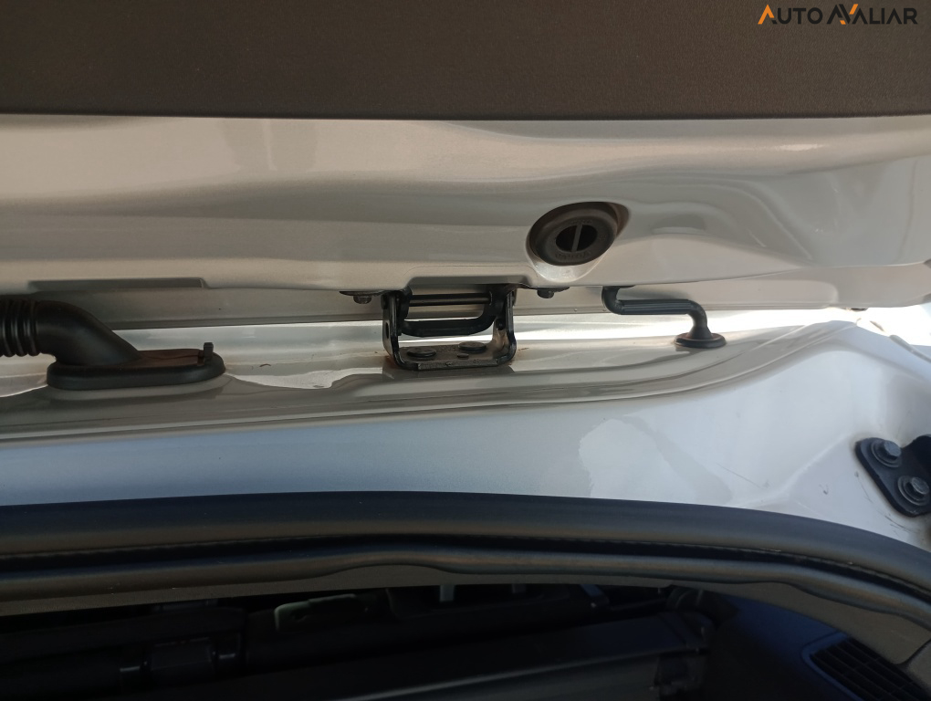 VOLVO XC60 2.0 T5 COMFORT FWD TURBO GASOLINA 4P AUTOMATICO