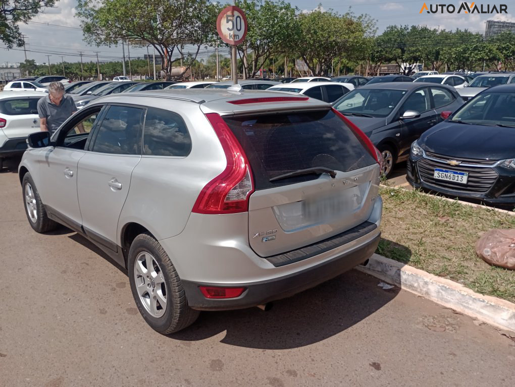 VOLVO XC60 2.0 T5 COMFORT FWD TURBO GASOLINA 4P AUTOMATICO