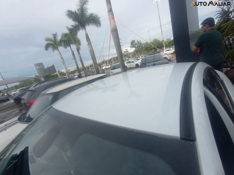 RENAULT FLUENCE 2.0 DYNAMIQUE 16V FLEX 4P AUTOMATICO