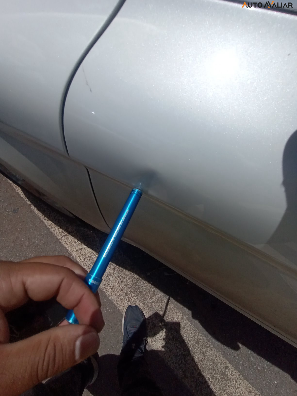 VOLVO XC60 2.4 D5 MOMENTUM DIESEL AWD 4P AUTOMATICO