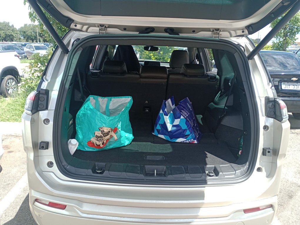 JEEP COMMANDER 2.0 TD380 TURBO DIESEL OVERLAND AT9