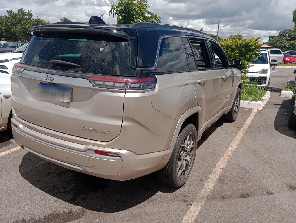 JEEP COMMANDER 2.0 TD380 TURBO DIESEL OVERLAND AT9