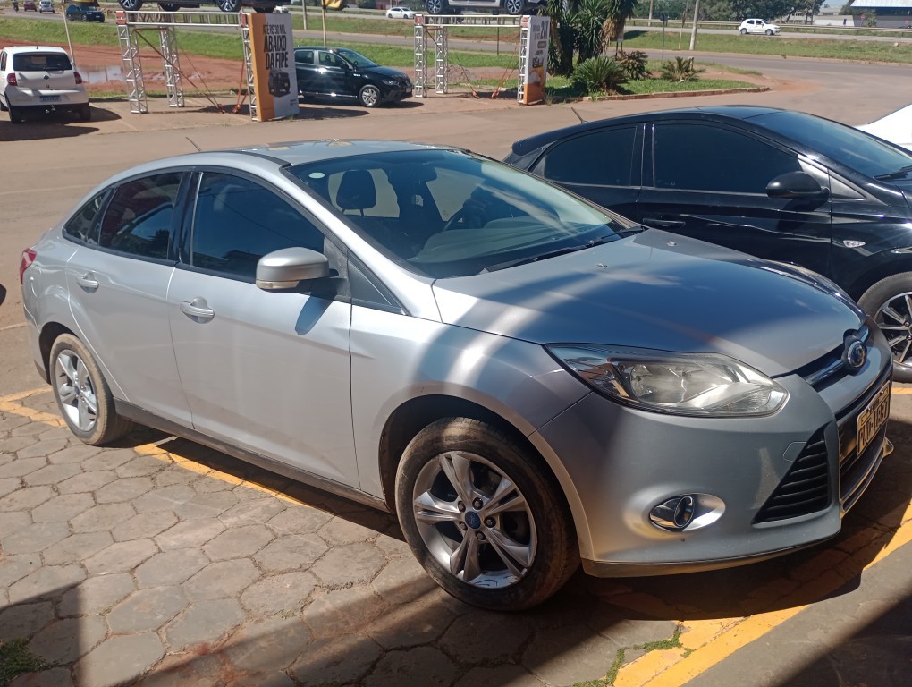 FORD FOCUS 2.0 S SEDAN 16V FLEX 4P POWERSHIFT