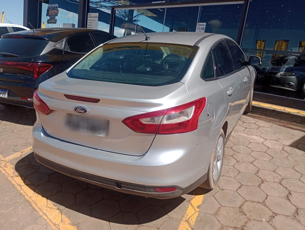 FORD FOCUS 2.0 S SEDAN 16V FLEX 4P POWERSHIFT