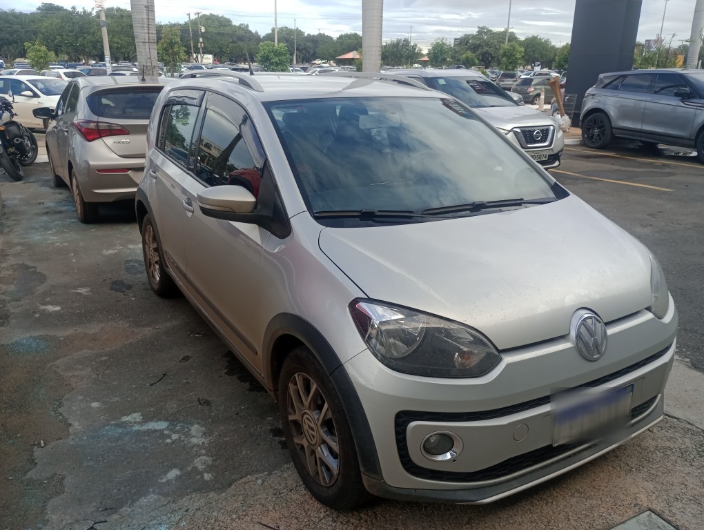 VOLKSWAGEN CROSS UP 1.0 MPI 12V FLEX 4P MANUAL
