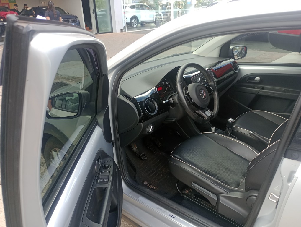 VOLKSWAGEN CROSS UP 1.0 MPI 12V FLEX 4P MANUAL