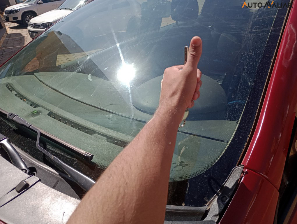 FIAT PUNTO 1.4 ATTRACTIVE 8V FLEX 4P MANUAL