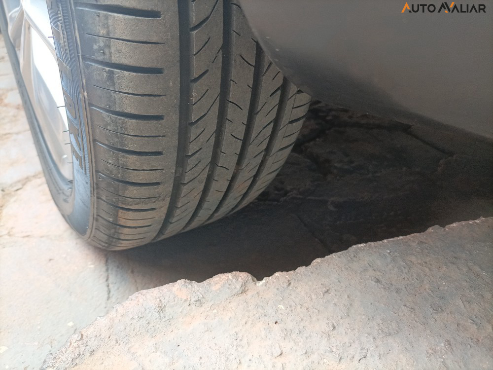 VOLKSWAGEN FOX 1.6 MI HIGHLINE 8V FLEX 4P AUTOMATIZADO