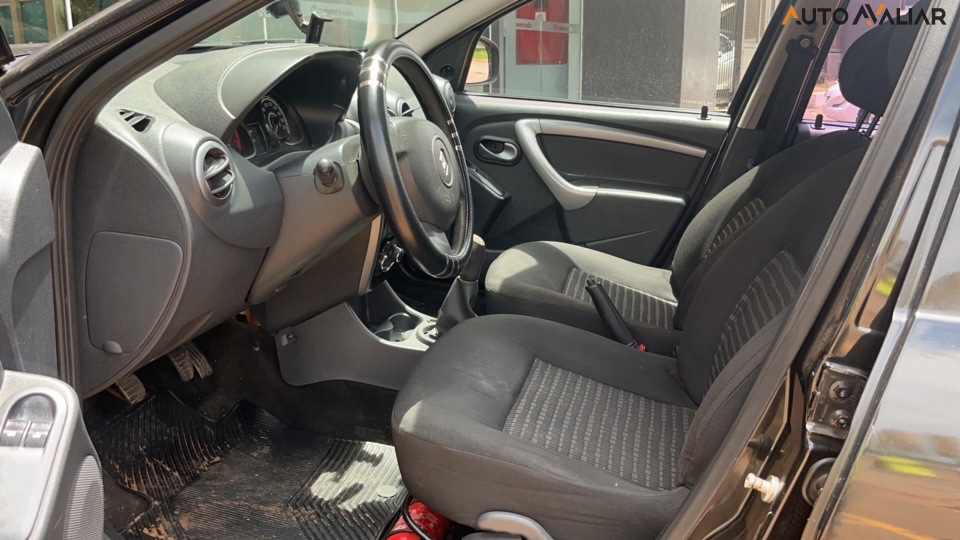 RENAULT SANDERO 1.6 EXPRESSION 8V FLEX 4P MANUAL