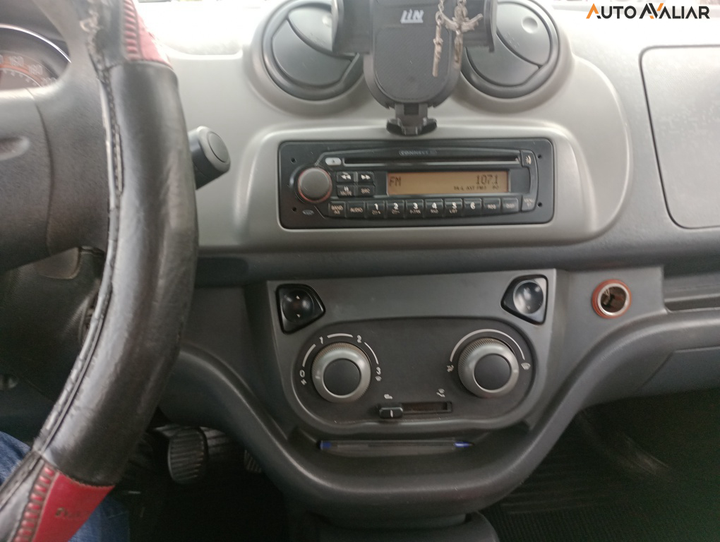 FIAT UNO 1.0 EVO VIVACE 8V FLEX 4P MANUAL