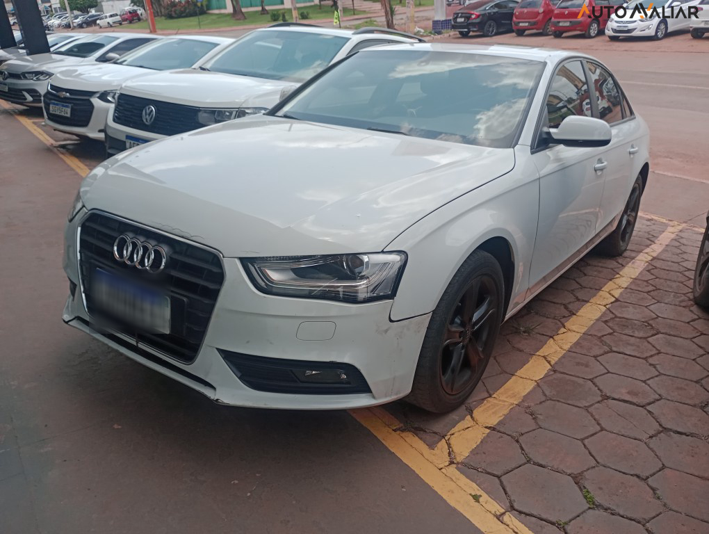 AUDI A4 2.0 TFSI ATTRACTION 180CV GASOLINA 4P MULTITRONIC