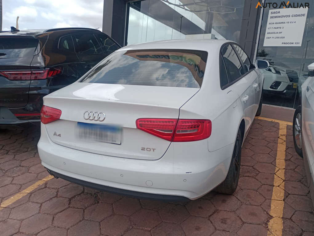 AUDI A4 2.0 TFSI ATTRACTION 180CV GASOLINA 4P MULTITRONIC