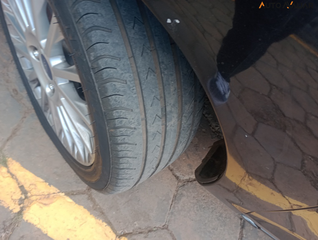 FORD FIESTA 1.6 TITANIUM HATCH 16V FLEX 4P POWERSHIFT