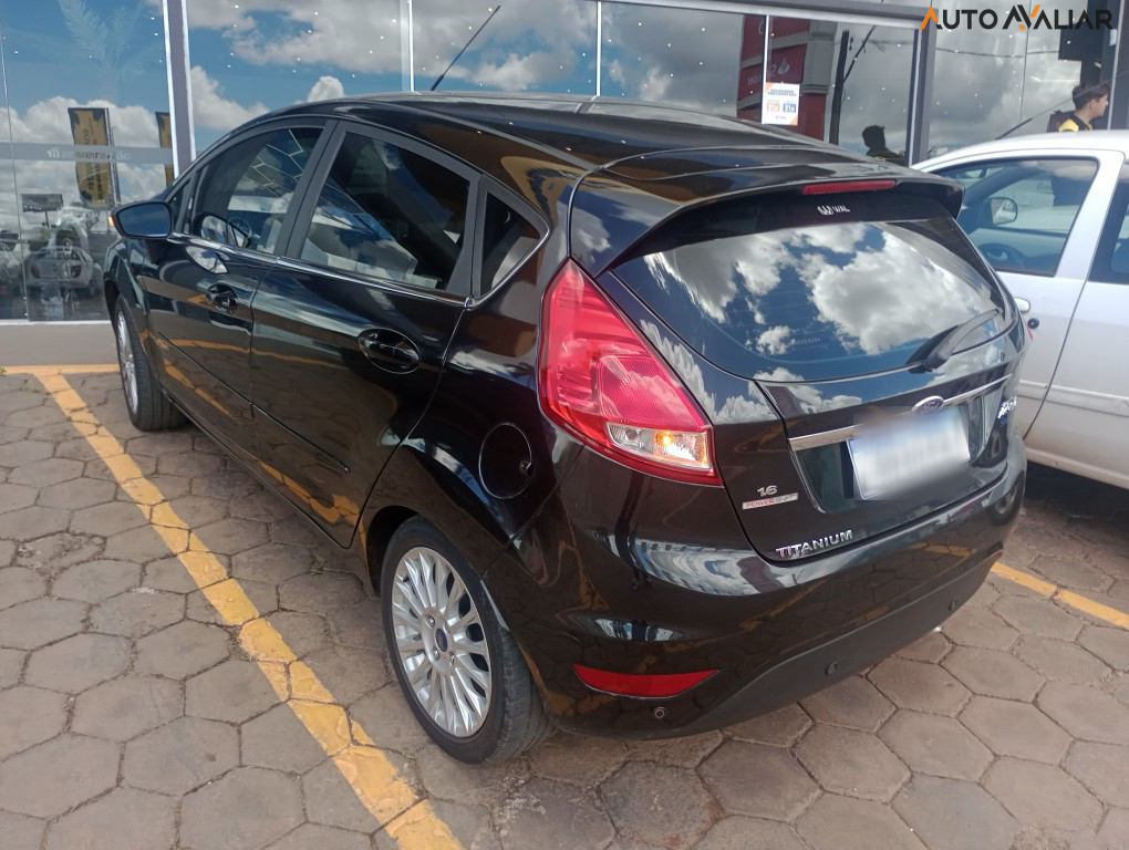 FORD FIESTA 1.6 TITANIUM HATCH 16V FLEX 4P POWERSHIFT