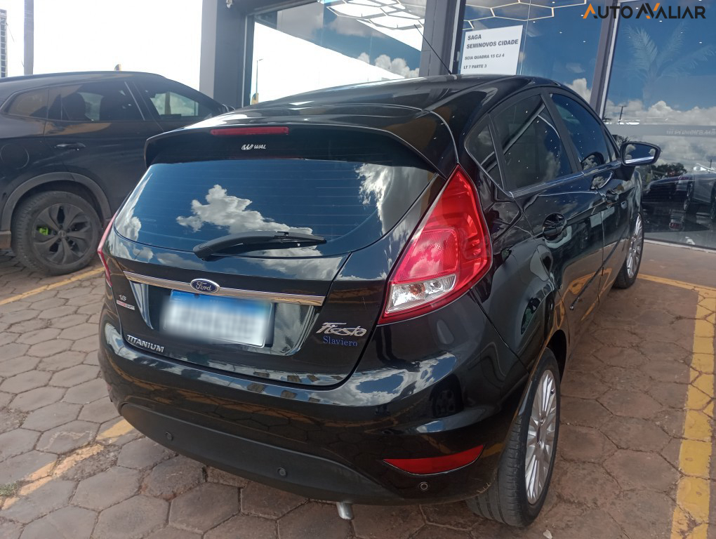 FORD FIESTA 1.6 TITANIUM HATCH 16V FLEX 4P POWERSHIFT