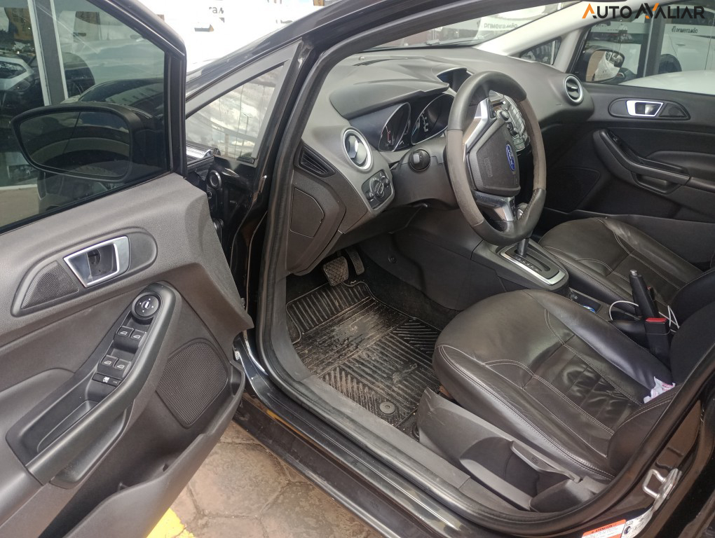 FORD FIESTA 1.6 TITANIUM HATCH 16V FLEX 4P POWERSHIFT