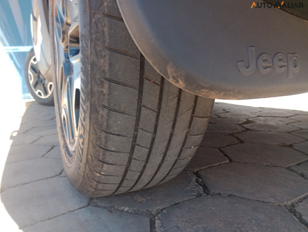 JEEP RENEGADE 2.0 16V TURBO DIESEL TRAILHAWK 4P 4X4 AUTOMATICO