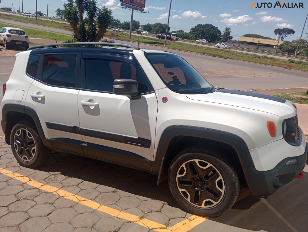 JEEP RENEGADE 2.0 16V TURBO DIESEL TRAILHAWK 4P 4X4 AUTOMATICO