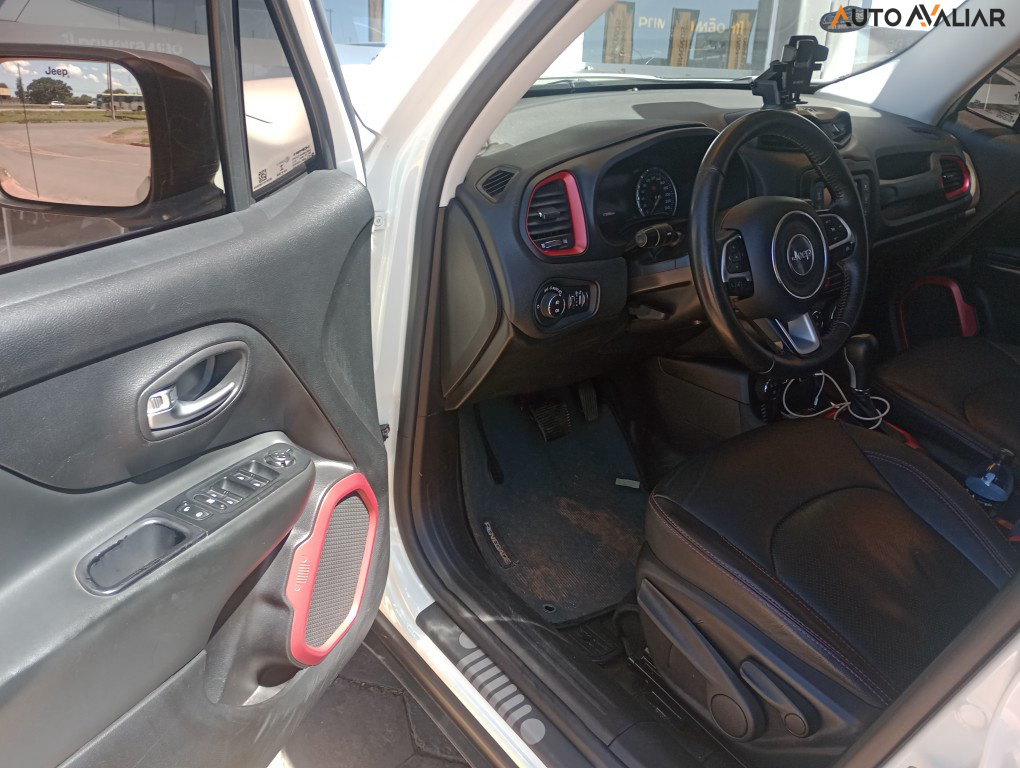 JEEP RENEGADE 2.0 16V TURBO DIESEL TRAILHAWK 4P 4X4 AUTOMATICO