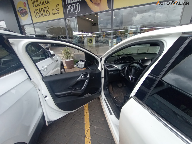 PEUGEOT 208 1.6 GRIFFE 16V FLEX 4P AUTOMATICO