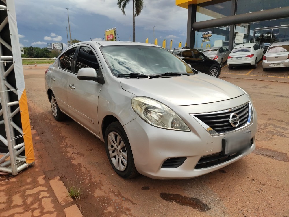 NISSAN VERSA 1.6 16V FLEX SV 4P MANUAL