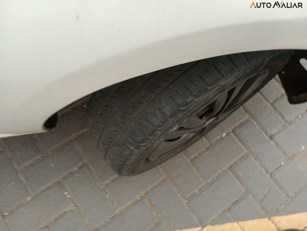 FIAT MOBI 1.0 8V EVO FLEX LIKE. MANUAL