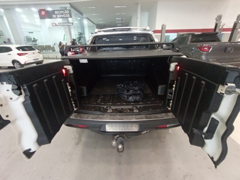 FIAT TORO 2.0 16V TURBO DIESEL VOLCANO 4WD AT9