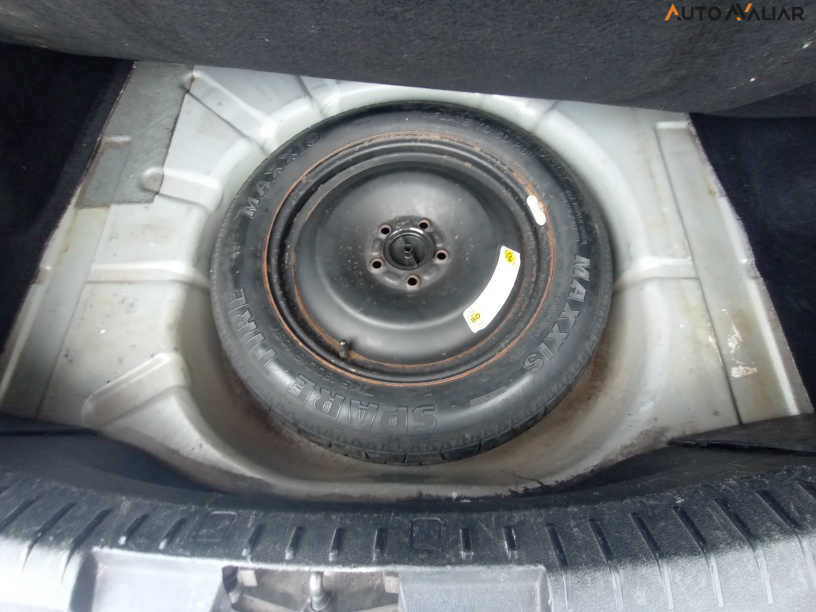 FORD FOCUS 2.0 GHIA SEDAN 16V GASOLINA 4P MANUAL