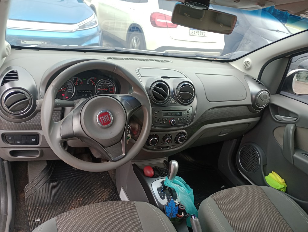 FIAT PALIO 1.6 MPI ESSENCE 16V FLEX 4P AUTOMATIZADO