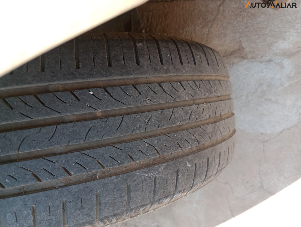 RENAULT LOGAN 1.0 12V SCE FLEX LIFE MANUAL