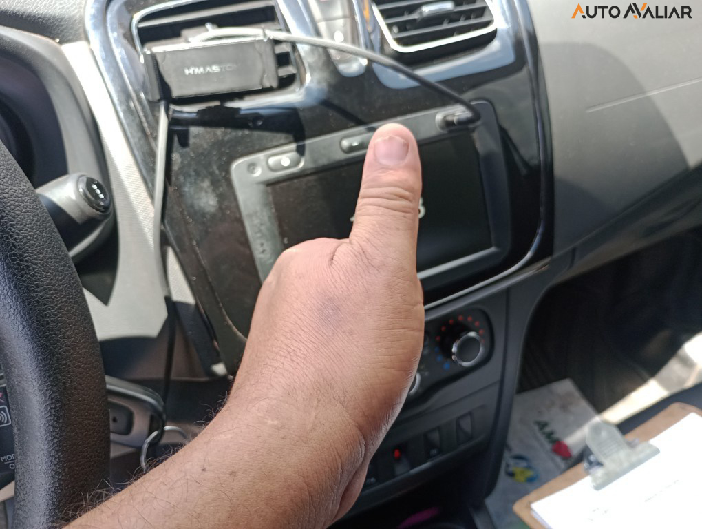 RENAULT LOGAN 1.0 12V SCE FLEX LIFE MANUAL