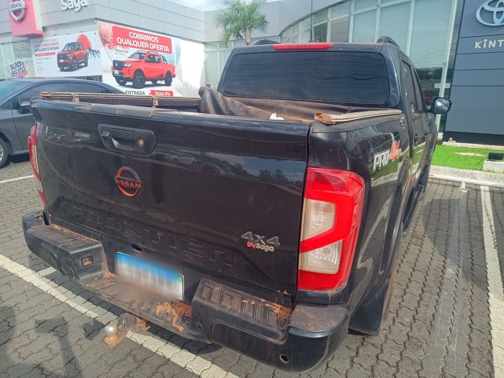 NISSAN FRONTIER 2.3 16V TURBO DIESEL PRO4X CD 4X4 AUTOM&Aacute;TICO
