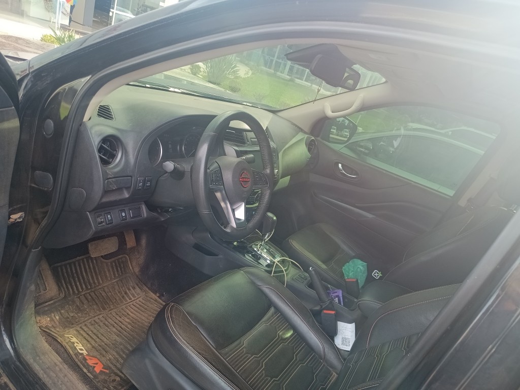 NISSAN FRONTIER 2.3 16V TURBO DIESEL PRO4X CD 4X4 AUTOM&Aacute;TICO