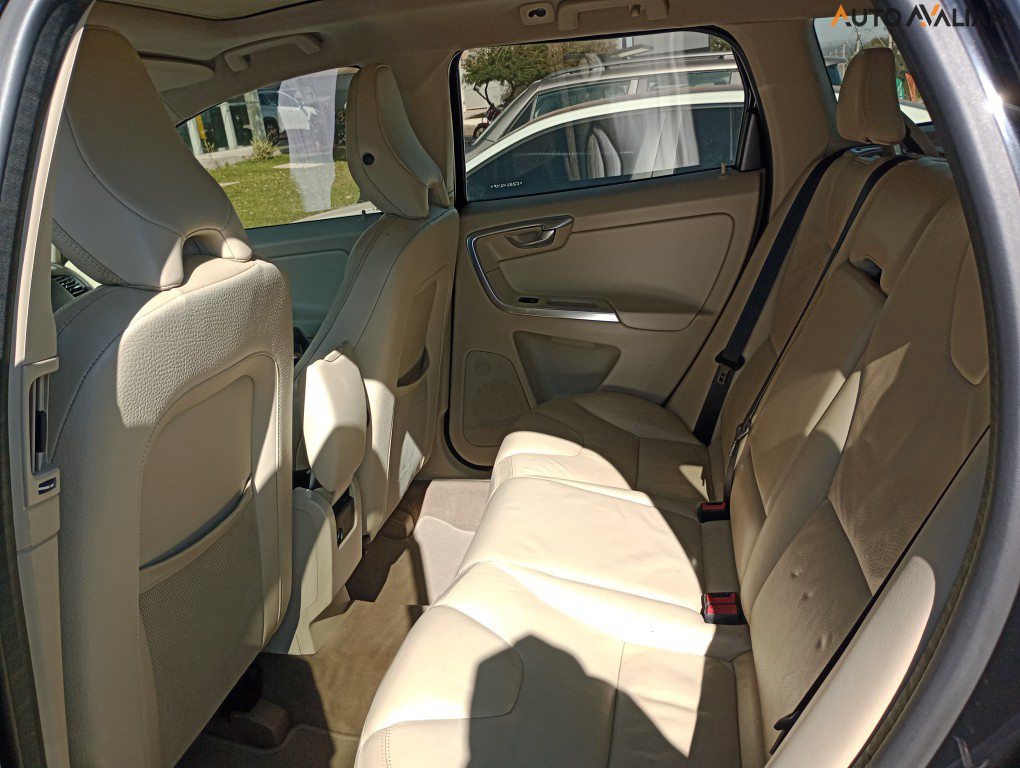 VOLVO XC60 2.0 T5 DYNAMIC FWD TURBO GASOLINA 4P AUTOMATICO