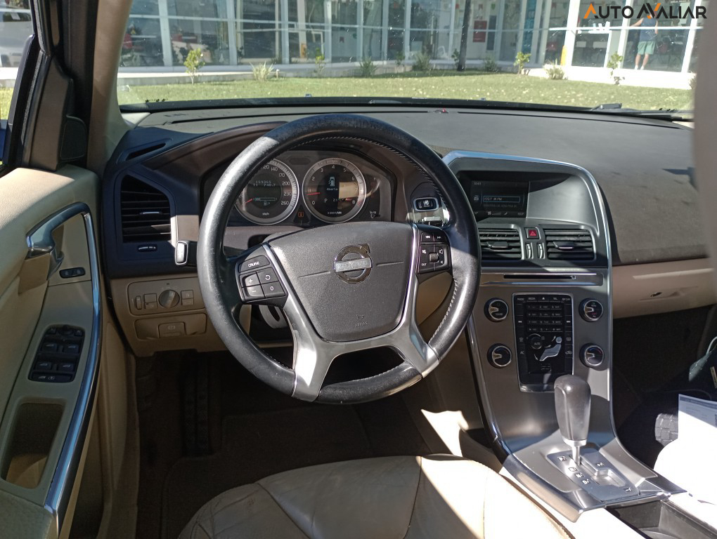 VOLVO XC60 2.0 T5 DYNAMIC FWD TURBO GASOLINA 4P AUTOMATICO