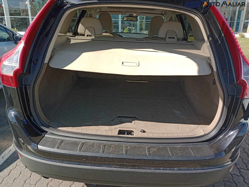 VOLVO XC60 2.0 T5 DYNAMIC FWD TURBO GASOLINA 4P AUTOMATICO