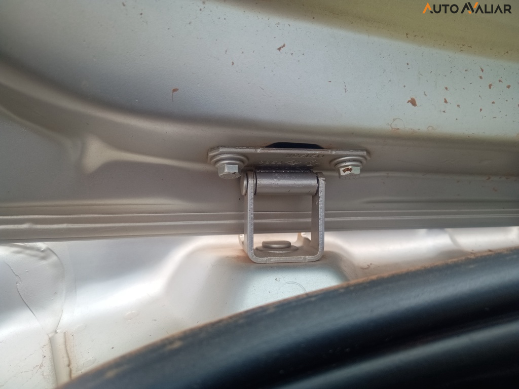 RENAULT DUSTER 2.0 DYNAMIQUE 4X2 16V FLEX 4P AUTOMATICO