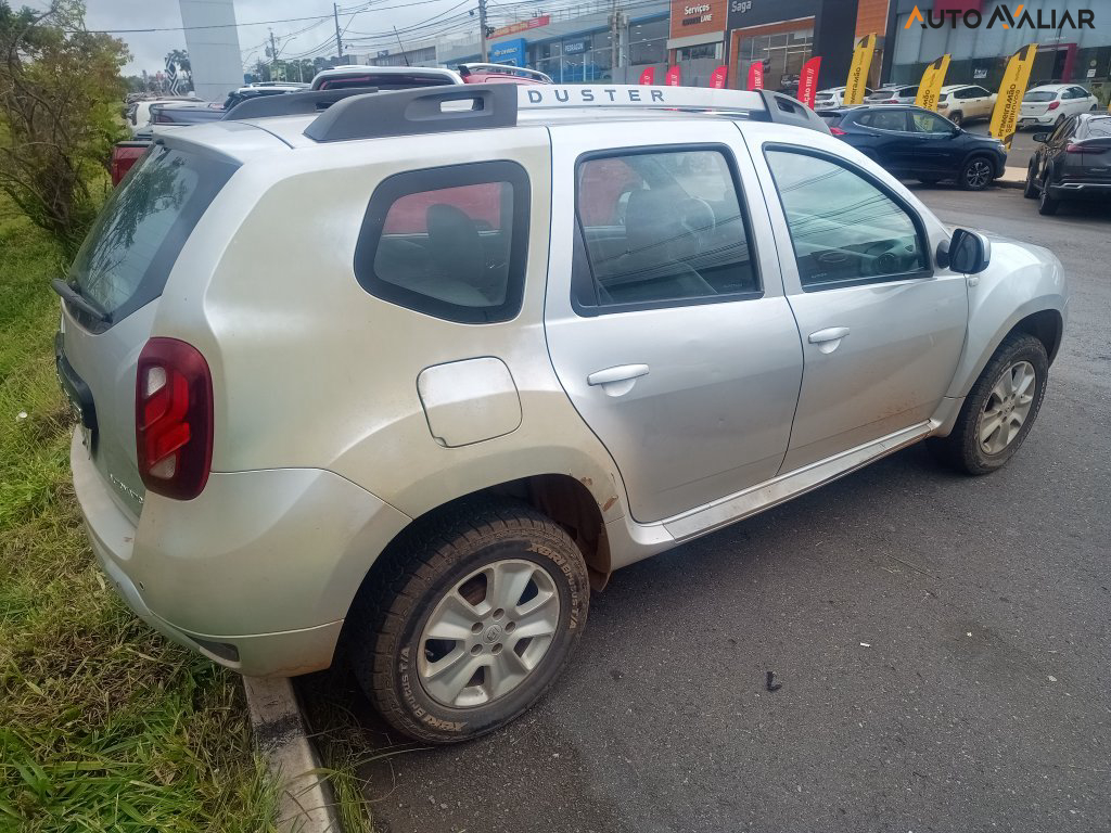 RENAULT DUSTER 2.0 DYNAMIQUE 4X2 16V FLEX 4P AUTOMATICO