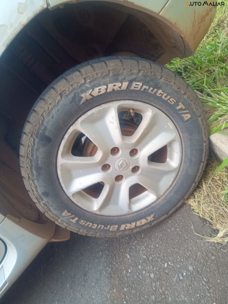 RENAULT DUSTER 2.0 DYNAMIQUE 4X2 16V FLEX 4P AUTOMATICO