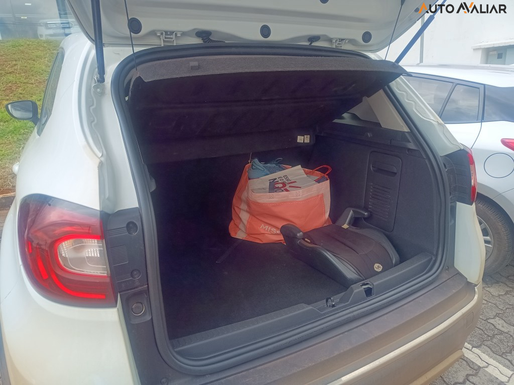 RENAULT CAPTUR 1.6 16V SCE FLEX INTENSE X-TRONIC