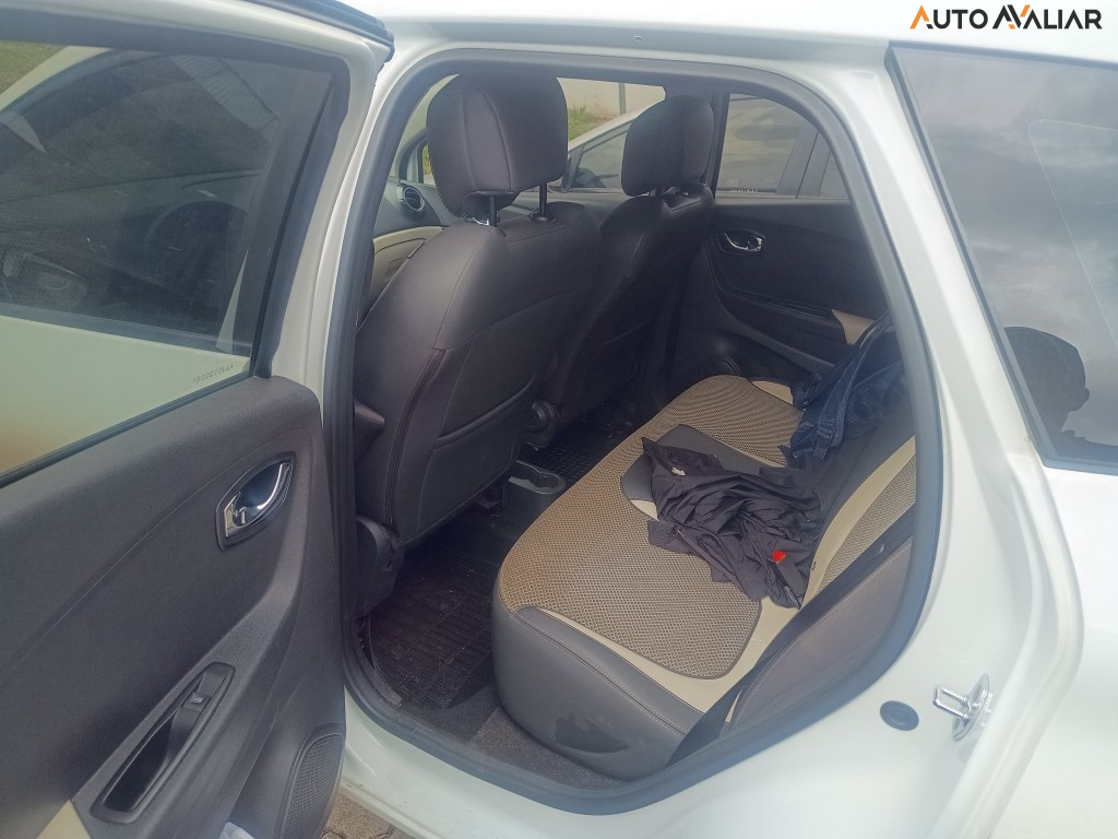 RENAULT CAPTUR 1.6 16V SCE FLEX INTENSE X-TRONIC