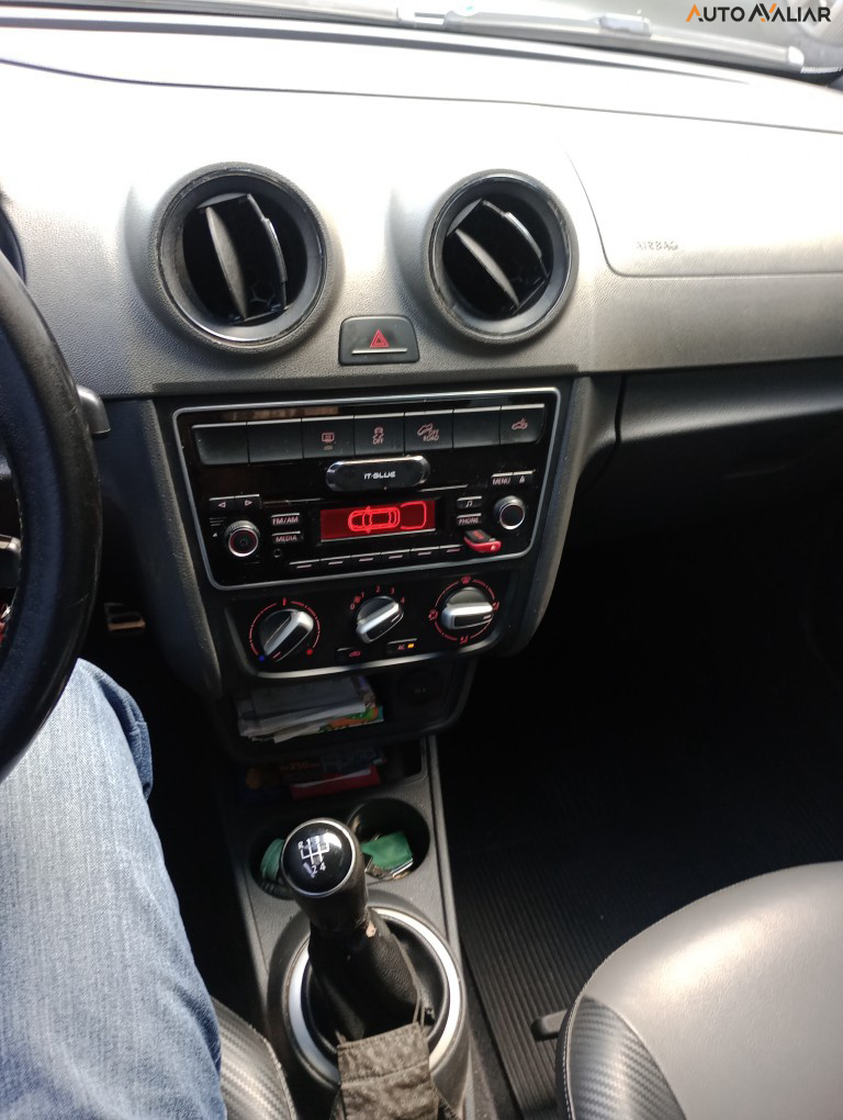 VOLKSWAGEN SAVEIRO 1.6 CROSS CD 16V FLEX 2P MANUAL