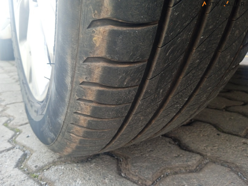 CHEVROLET ONIX 1.0 HATCH LT 5P AUT 12V