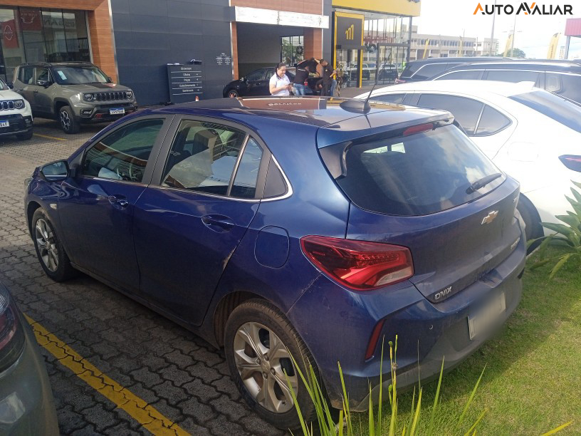 CHEVROLET ONIX 1.0 HATCH LT 5P AUT 12V