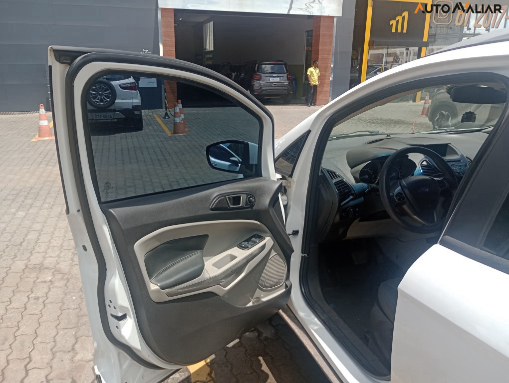 FORD ECOSPORT 2.0 TITANIUM 16V FLEX 4P AUTOMATICO