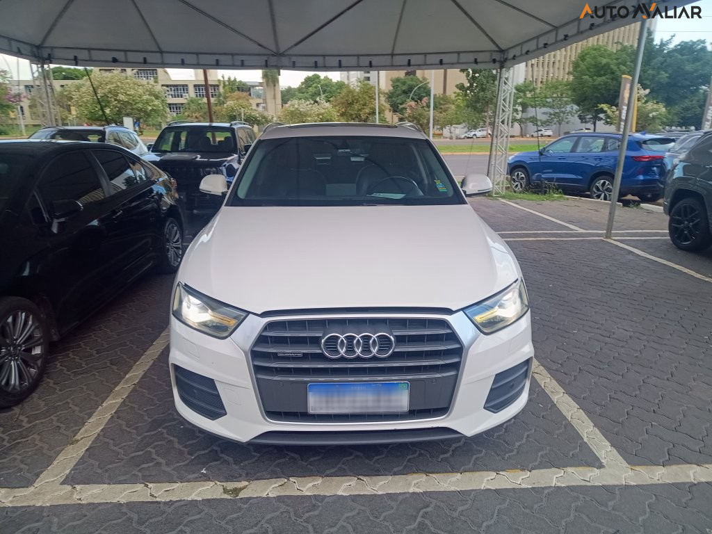 AUDI Q3 2.0 TFSI AMBIENTE QUATTRO 4P GASOLINA S TRONIC
